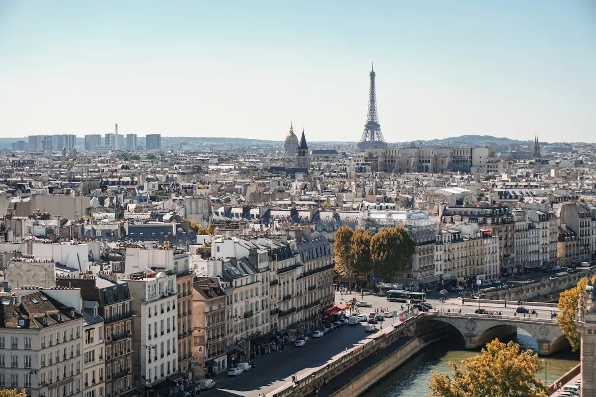 Picture of Paris with the Eiffel tower